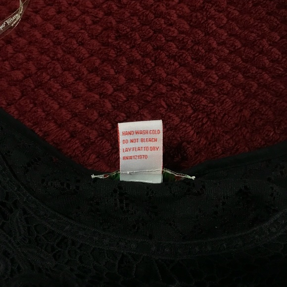 Anthropologie Flying Tomato top size large - Picture 4 of 4